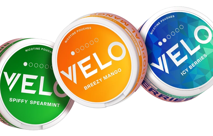 На зображенні показано банчоки Velo а саме Bright Spearmint, Tropical Mango, Smooth Peppermint, Groovy Grape Icy Berries